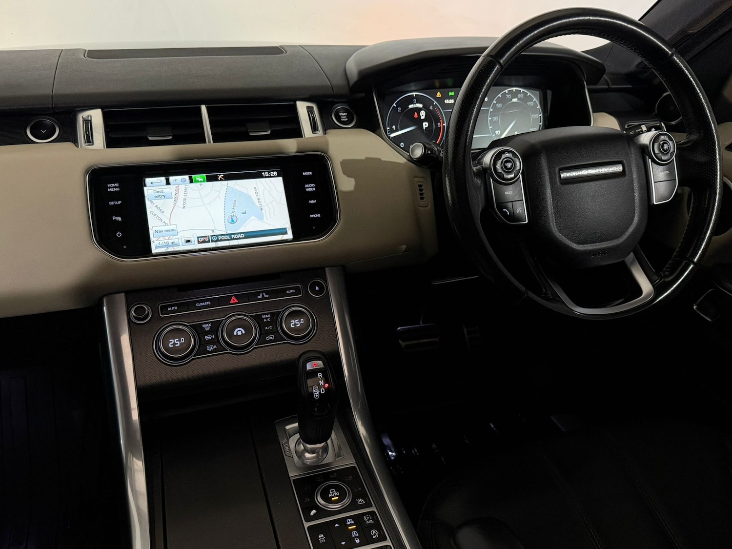 Used Land Rover Range Rover Sport 2015 for sale - 76518577: Photo 13