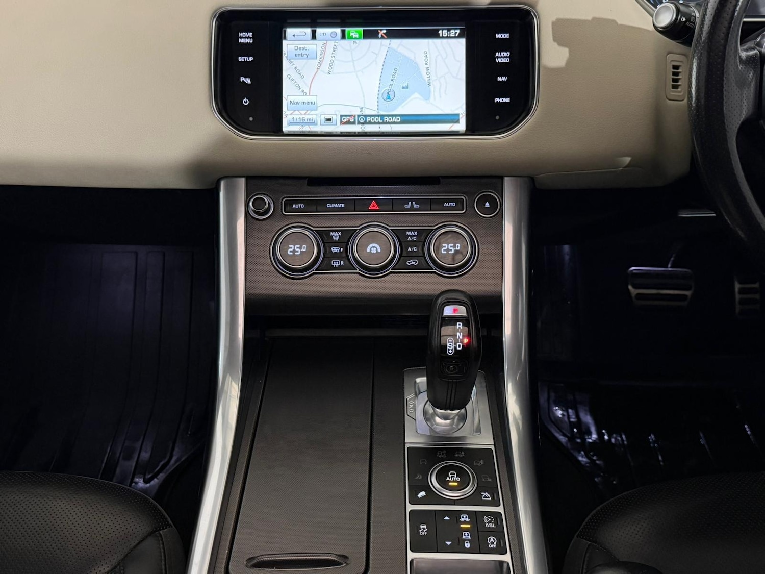 Used Land Rover Range Rover Sport 2015 for sale - 76518577: Photo 15