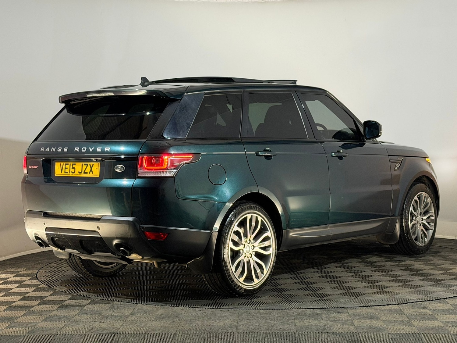 Used Land Rover Range Rover Sport 2015 for sale - 76518577: Photo 6