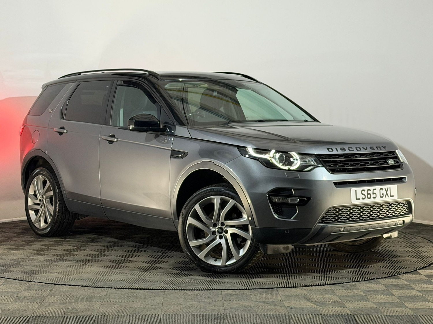 Used Land Rover Discovery Sport 2015 for sale - 76296989: Photo 1