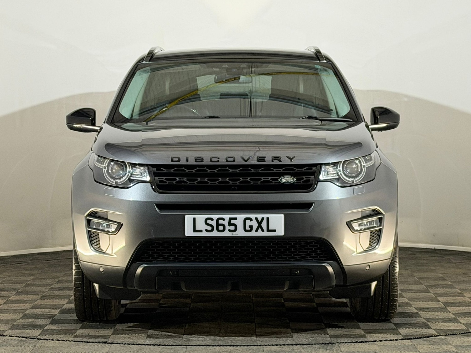 Used Land Rover Discovery Sport 2015 for sale - 76296989: Photo 2
