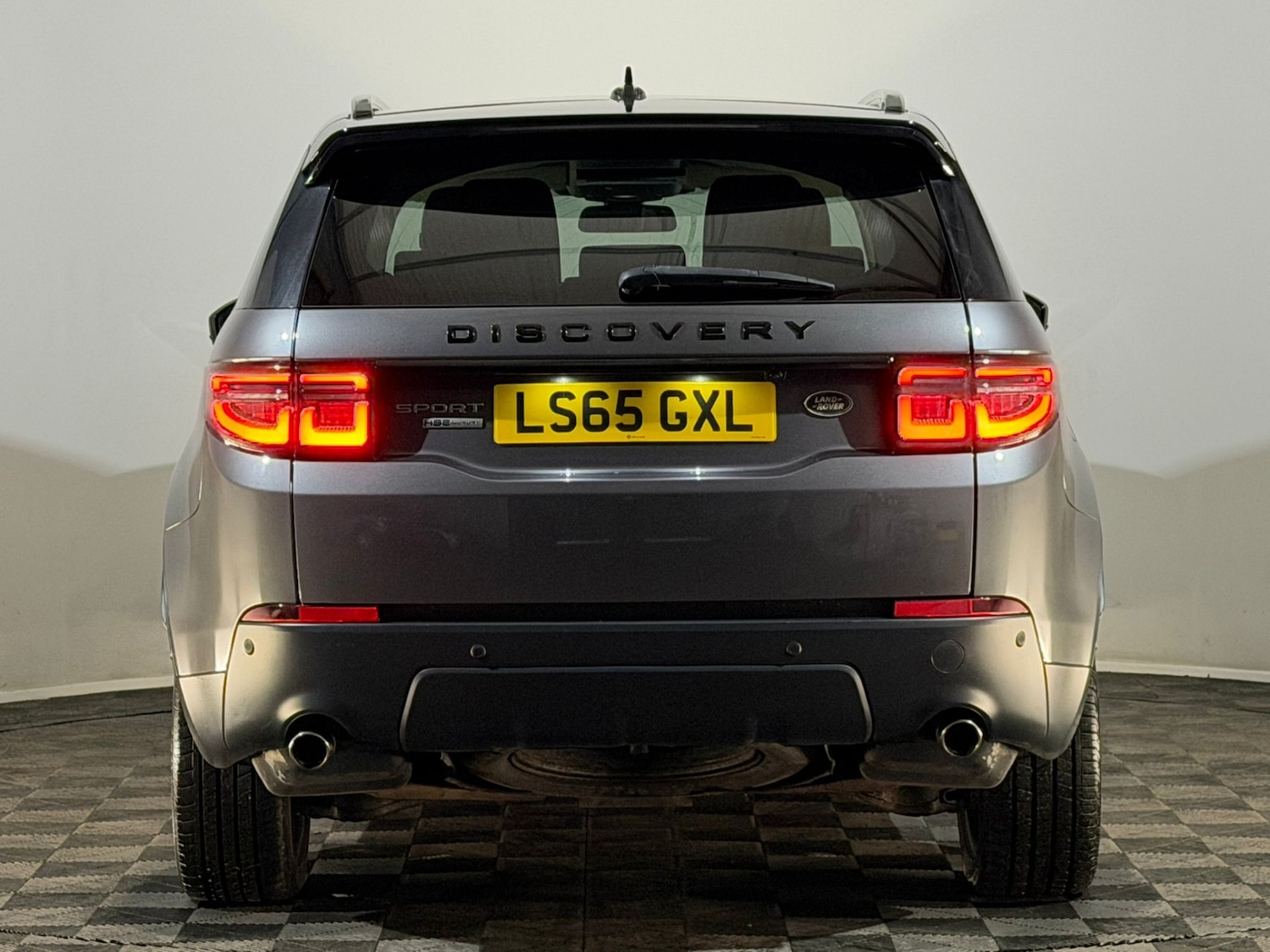 Used Land Rover Discovery Sport 2015 for sale - 76296989: Photo 7