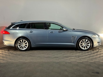 Used Jaguar XF 2013 for sale - 79545804: Photo