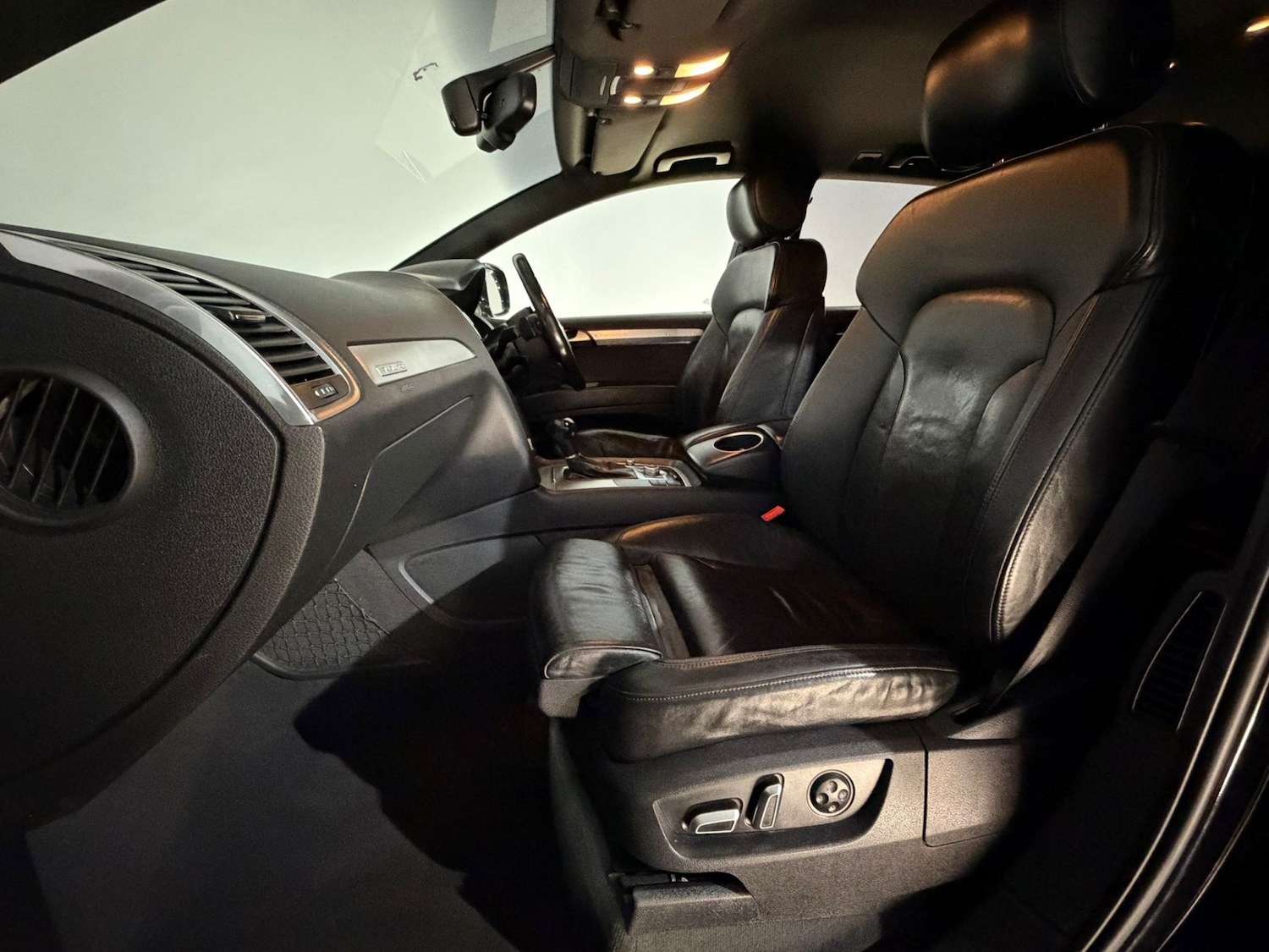 Used Audi Q7 2014 for sale - 76438230: Photo 17