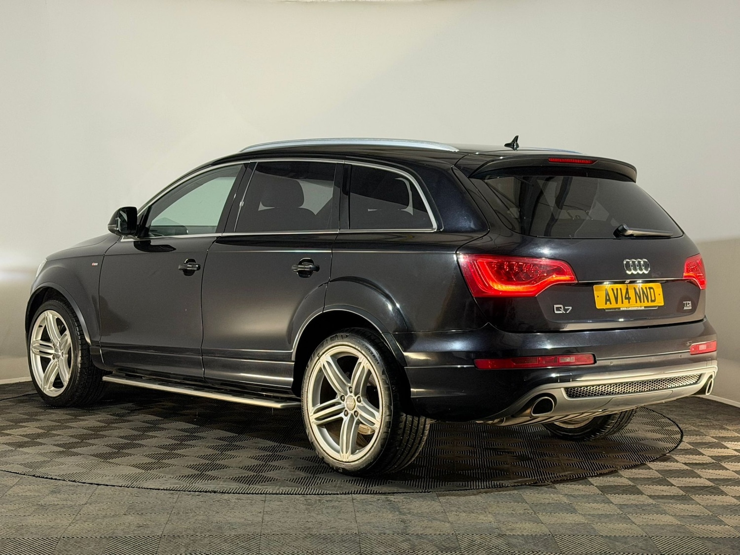 Used Audi Q7 2014 for sale - 76438230: Photo 9