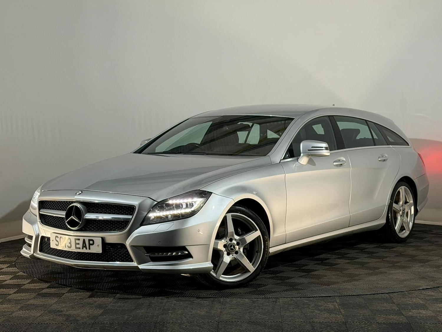 Used Mercedes-Benz CLS 2013 for sale - 76574697: Photo 3