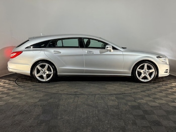 Used Mercedes-Benz CLS 2013 for sale - 76574697: Photo