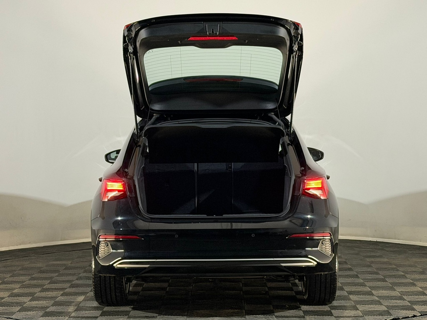 Used Audi A3 2020 for sale - 77698508: Photo 8