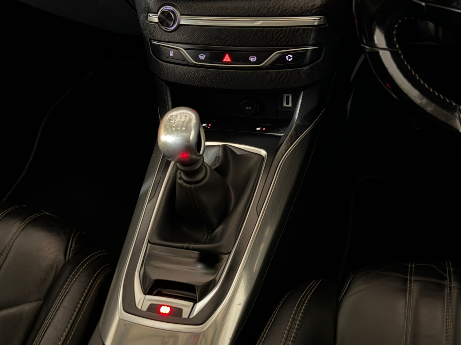 Used Peugeot 308 2018 for sale - 76419930: Photo 14