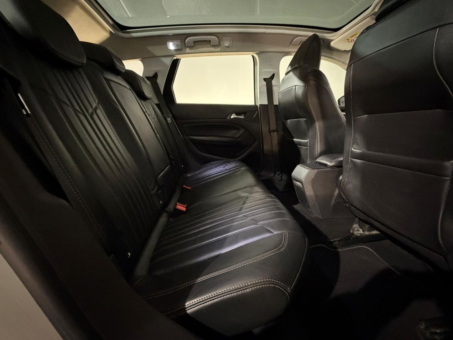 Used Peugeot 308 2018 for sale - 76419930: Photo 16