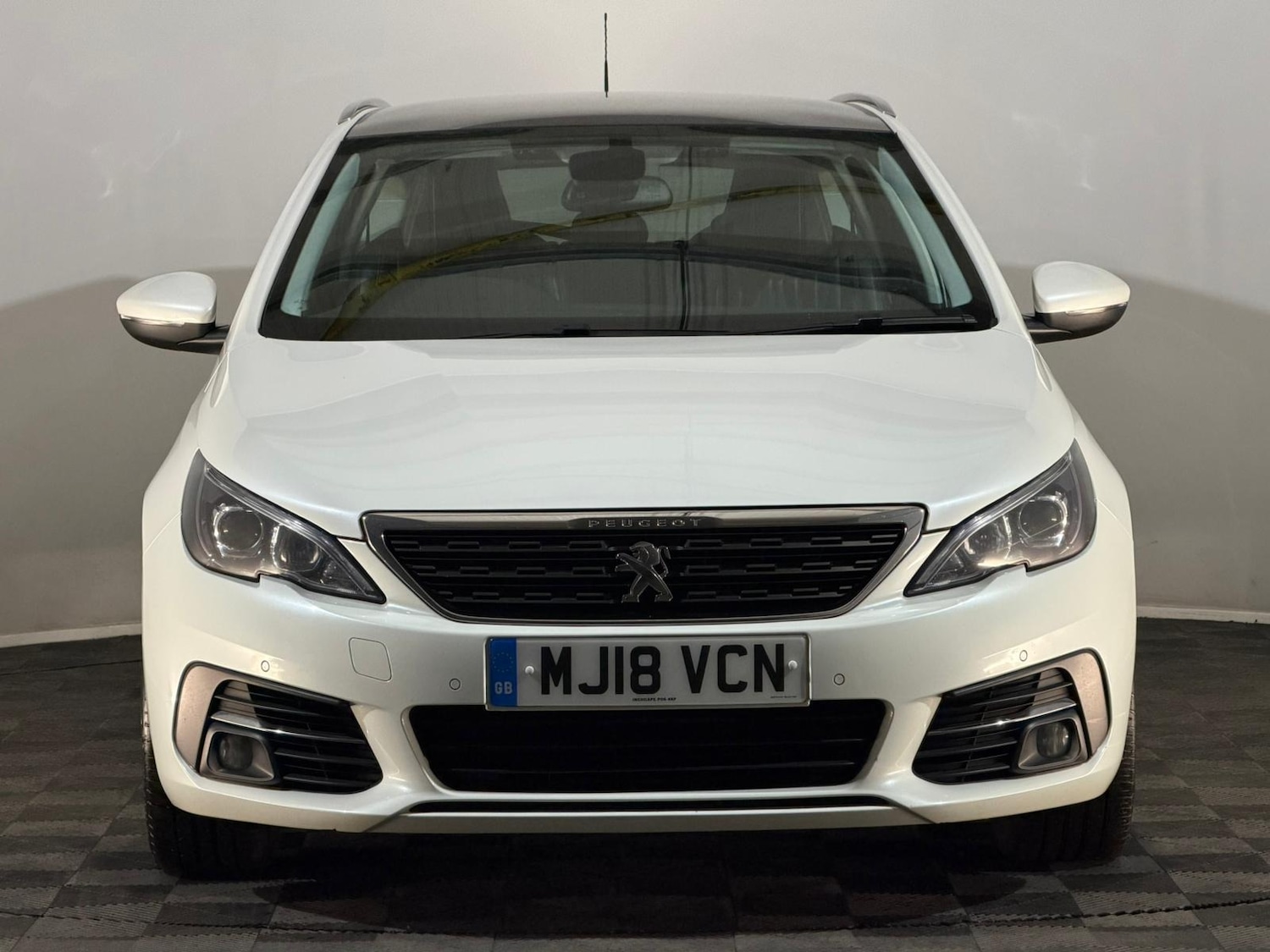 Used Peugeot 308 2018 for sale - 76419930: Photo 2