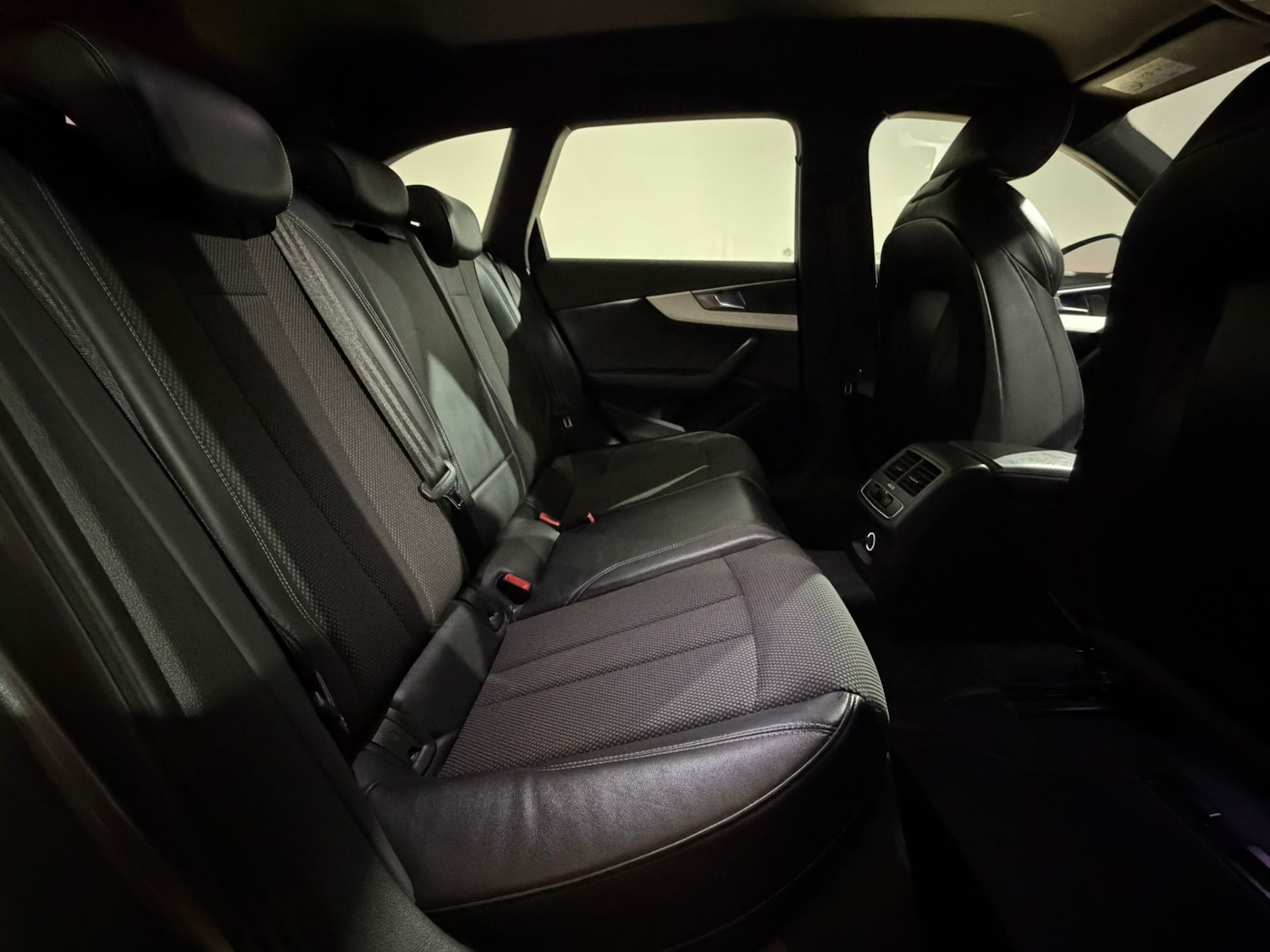 Used Audi A4 2016 for sale - 77801942: Photo 18