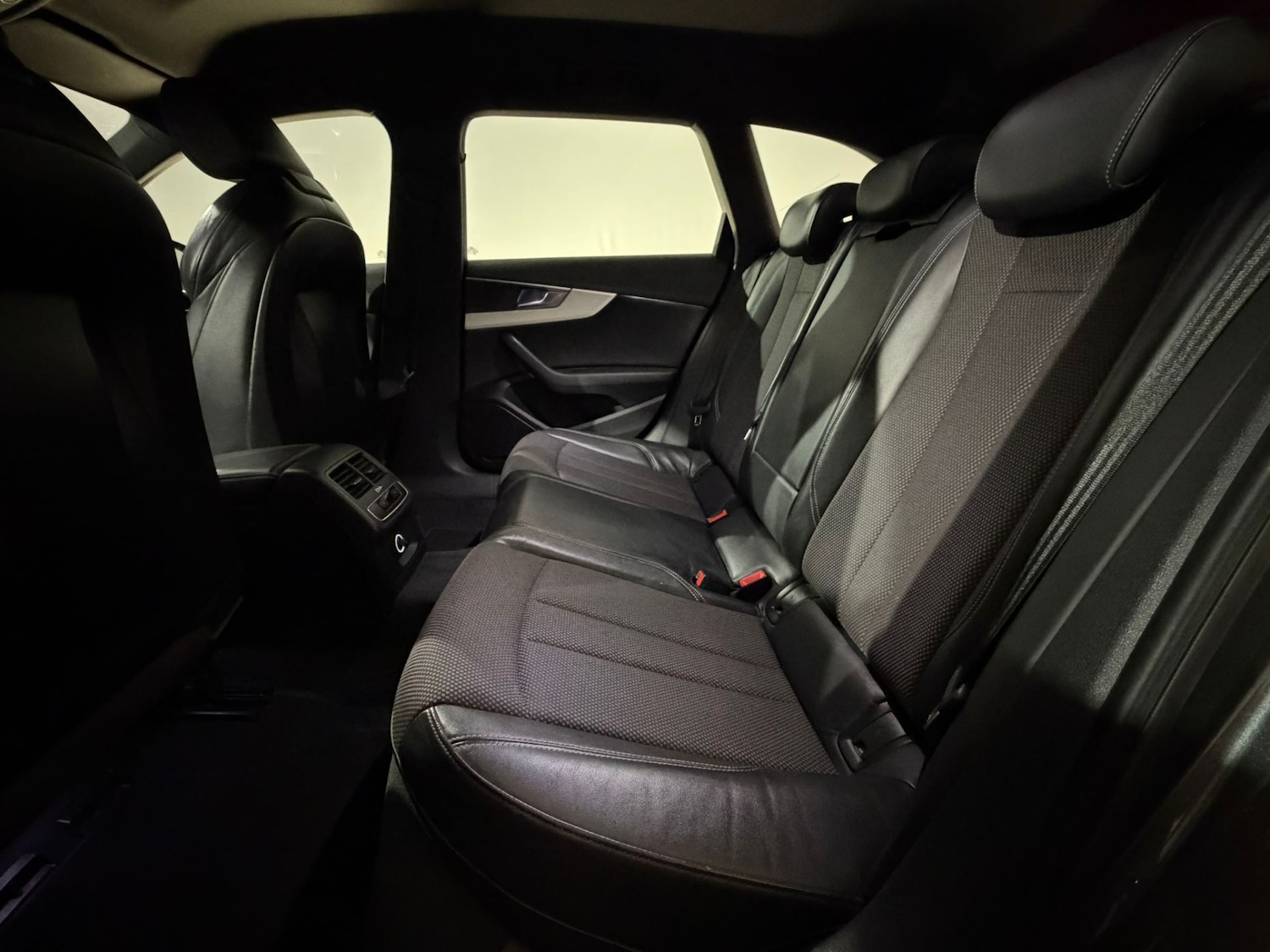 Used Audi A4 2016 for sale - 77801942: Photo 19