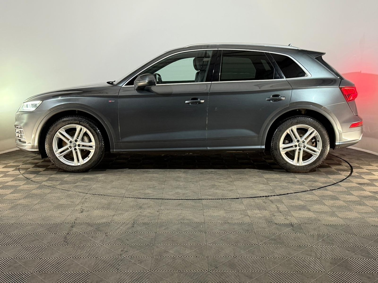 Used Audi Q5 2017 for sale - 78158318: Photo 5