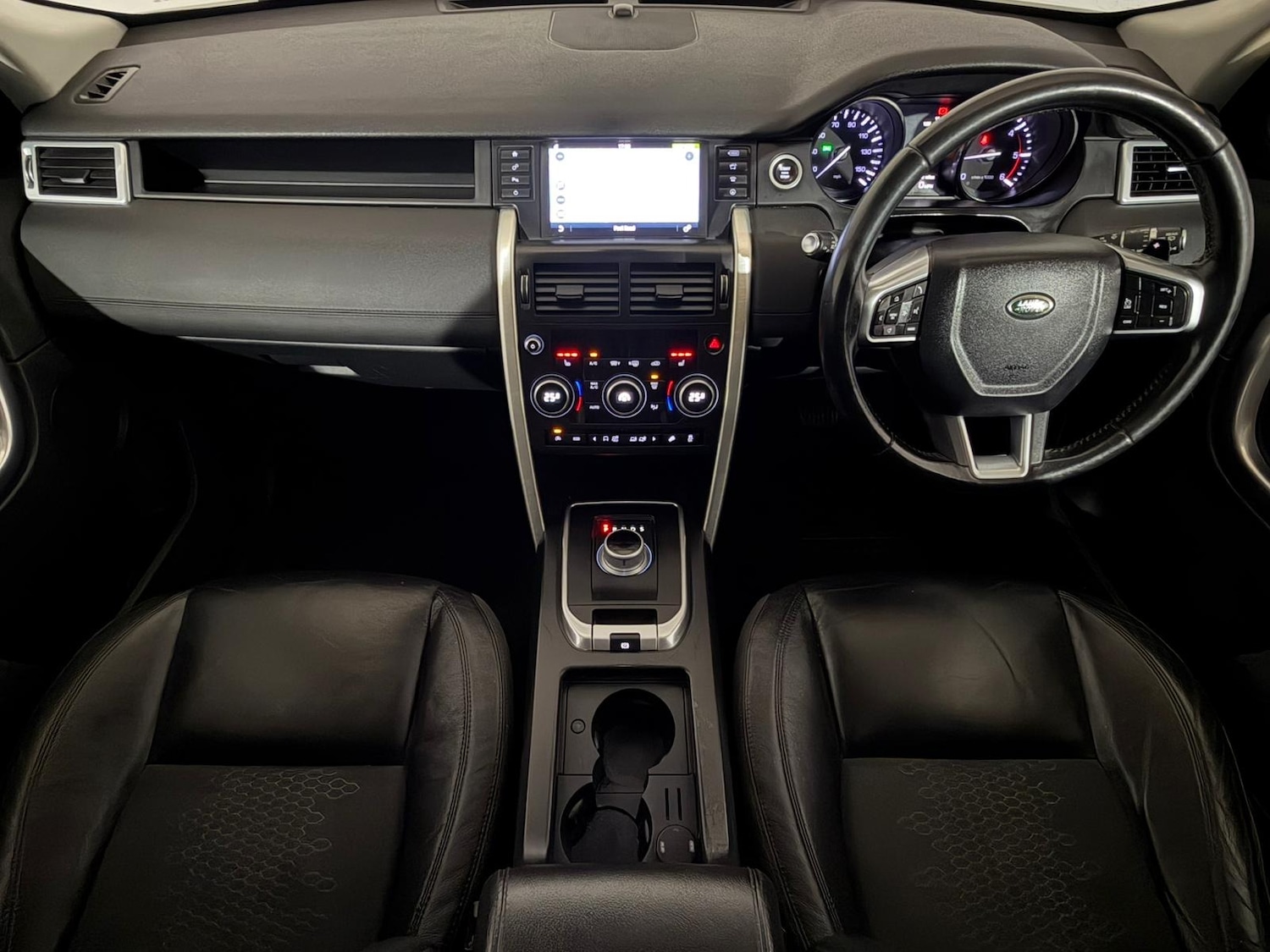 Used Land Rover Discovery Sport 2015 for sale - 77846387: Photo 11