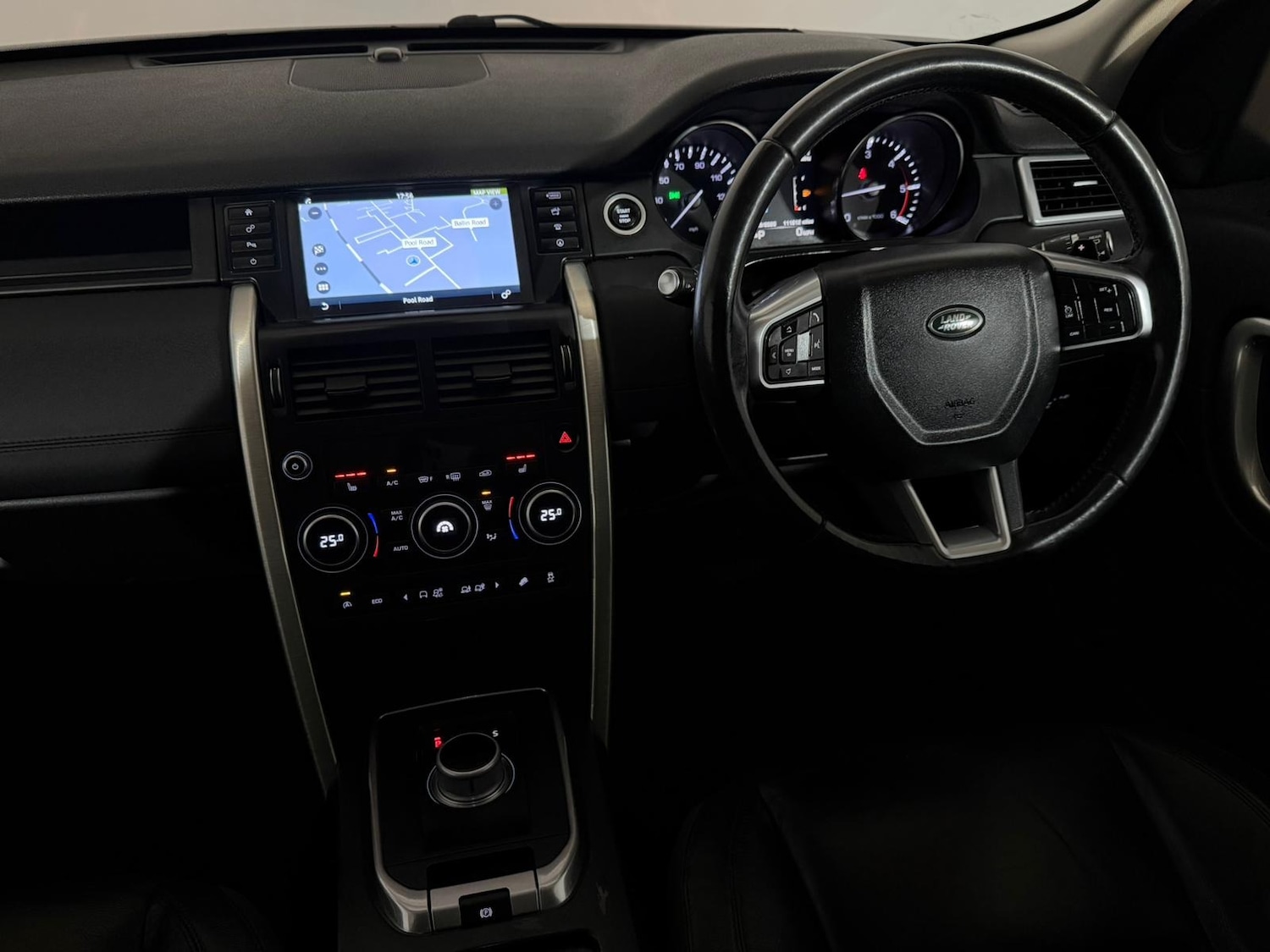 Used Land Rover Discovery Sport 2015 for sale - 77846387: Photo 12