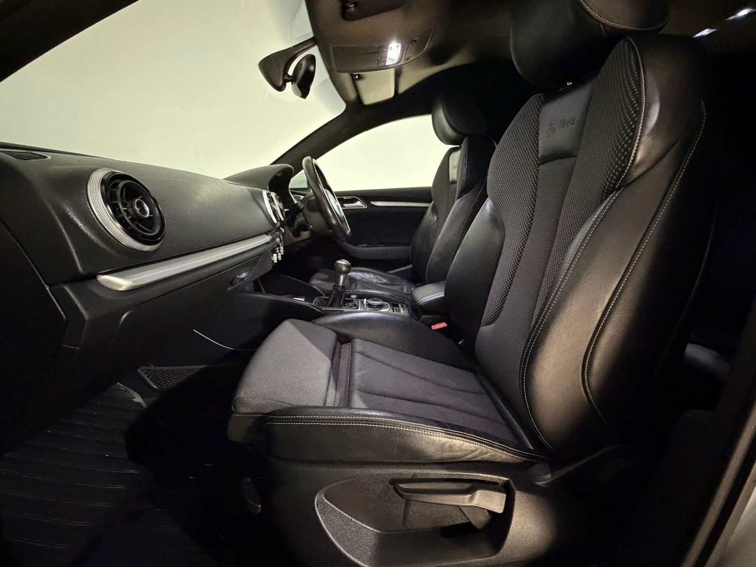 Used Audi A3 2015 for sale - 77342475: Photo 17