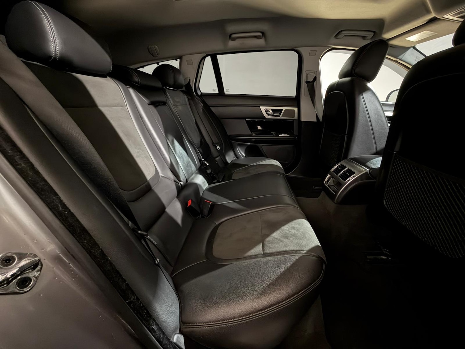 Used Jaguar XF 2013 for sale - 77180079: Photo 18