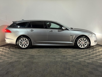 Used Jaguar XF 2013 for sale - 77180079: Photo
