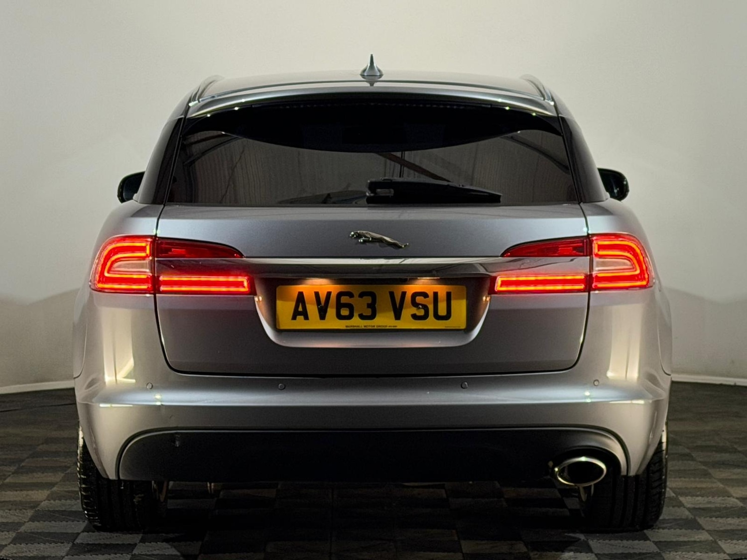 Used Jaguar XF 2013 for sale - 77180079: Photo 7