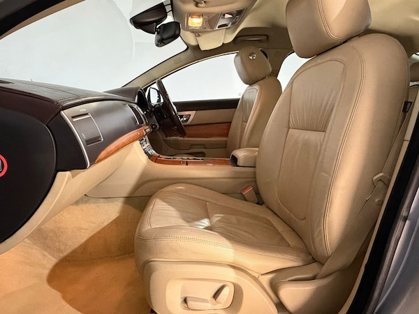 Used Jaguar XF 2011 for sale - 76129365: Photo 18