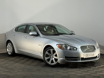 2011 (11) - 3.0d V6 Luxury 4dr Auto