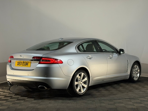Used Jaguar XF 2011 for sale - 76129365: Photo 6