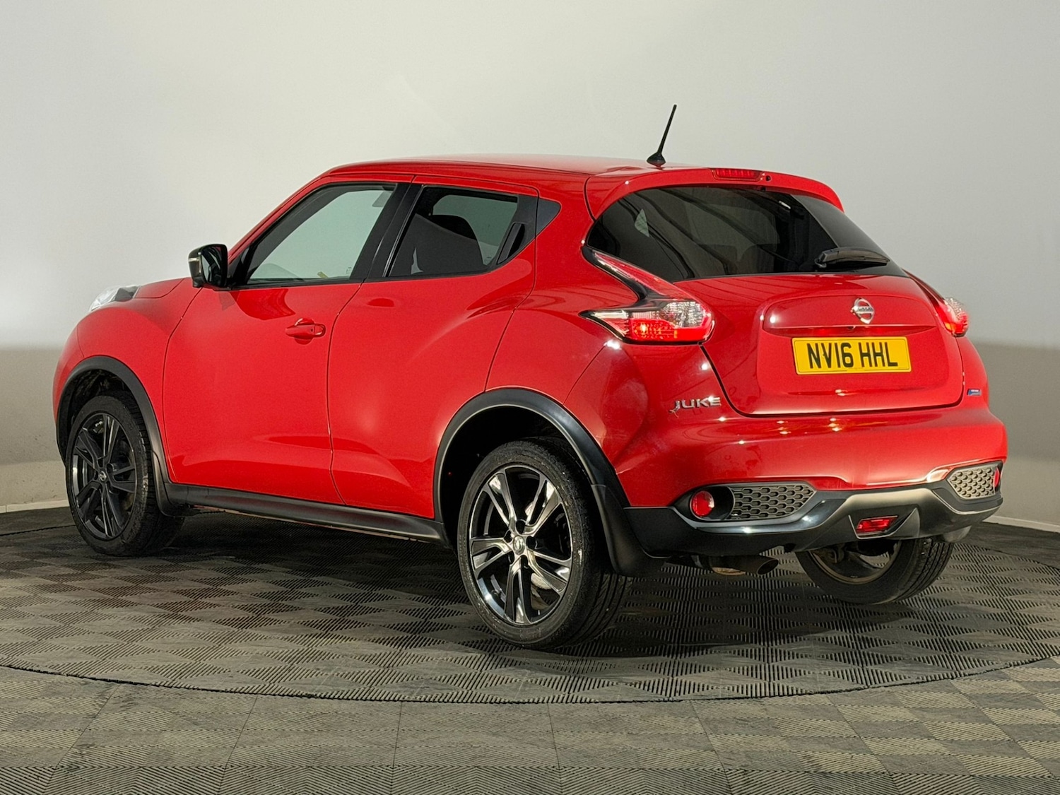 Used Nissan Juke 2016 for sale - 78088828: Photo 9