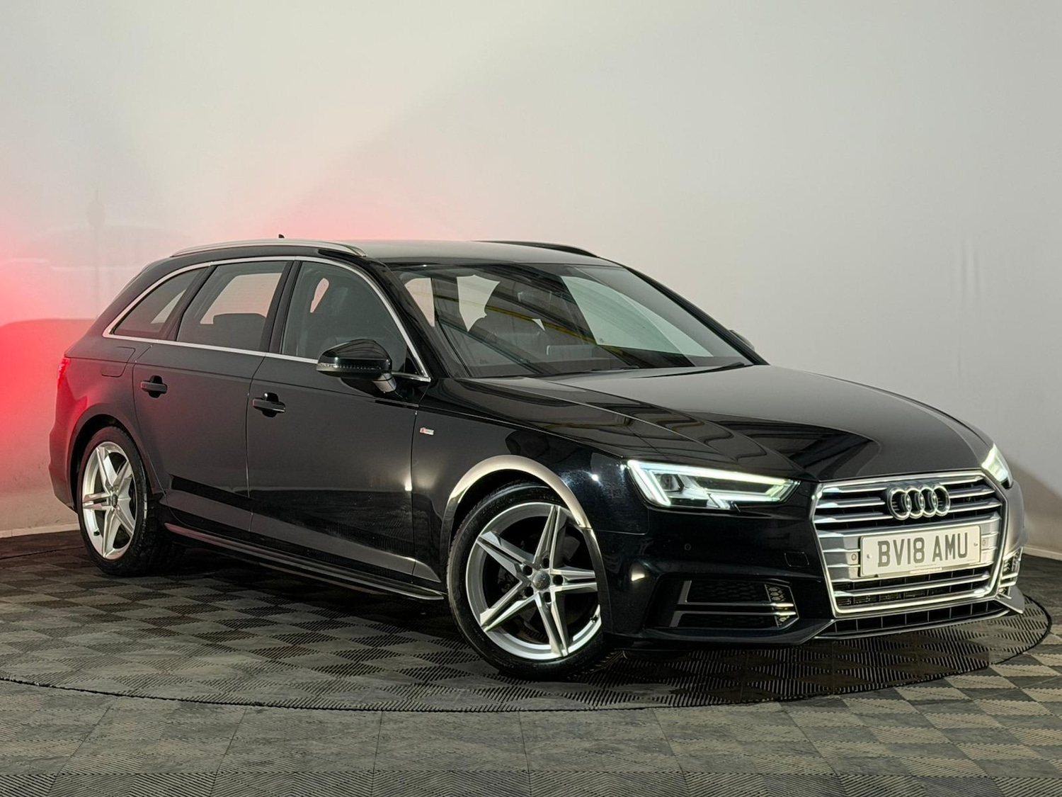Used Audi A4 2018 for sale - 77552234: Photo 1