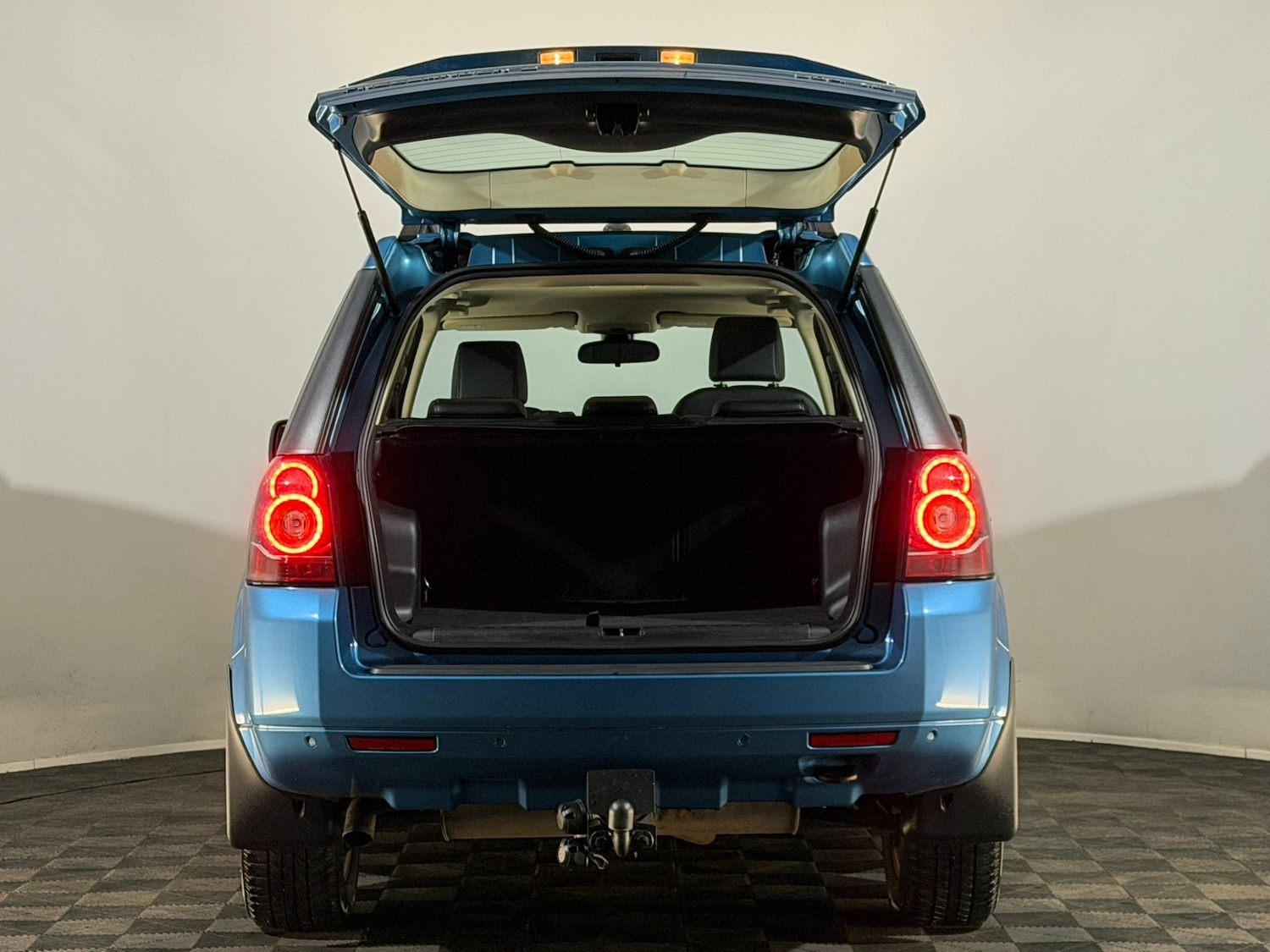 Used Land Rover Freelander 2013 for sale - 77398268: Photo 8