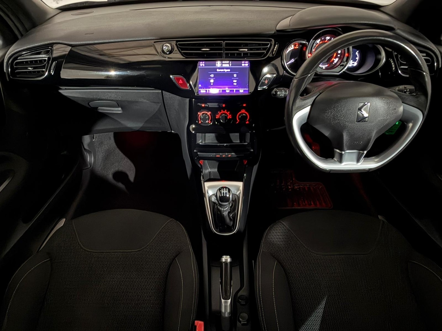 Used DS Automobiles DS 3 2015 for sale - 76494722: Photo 11