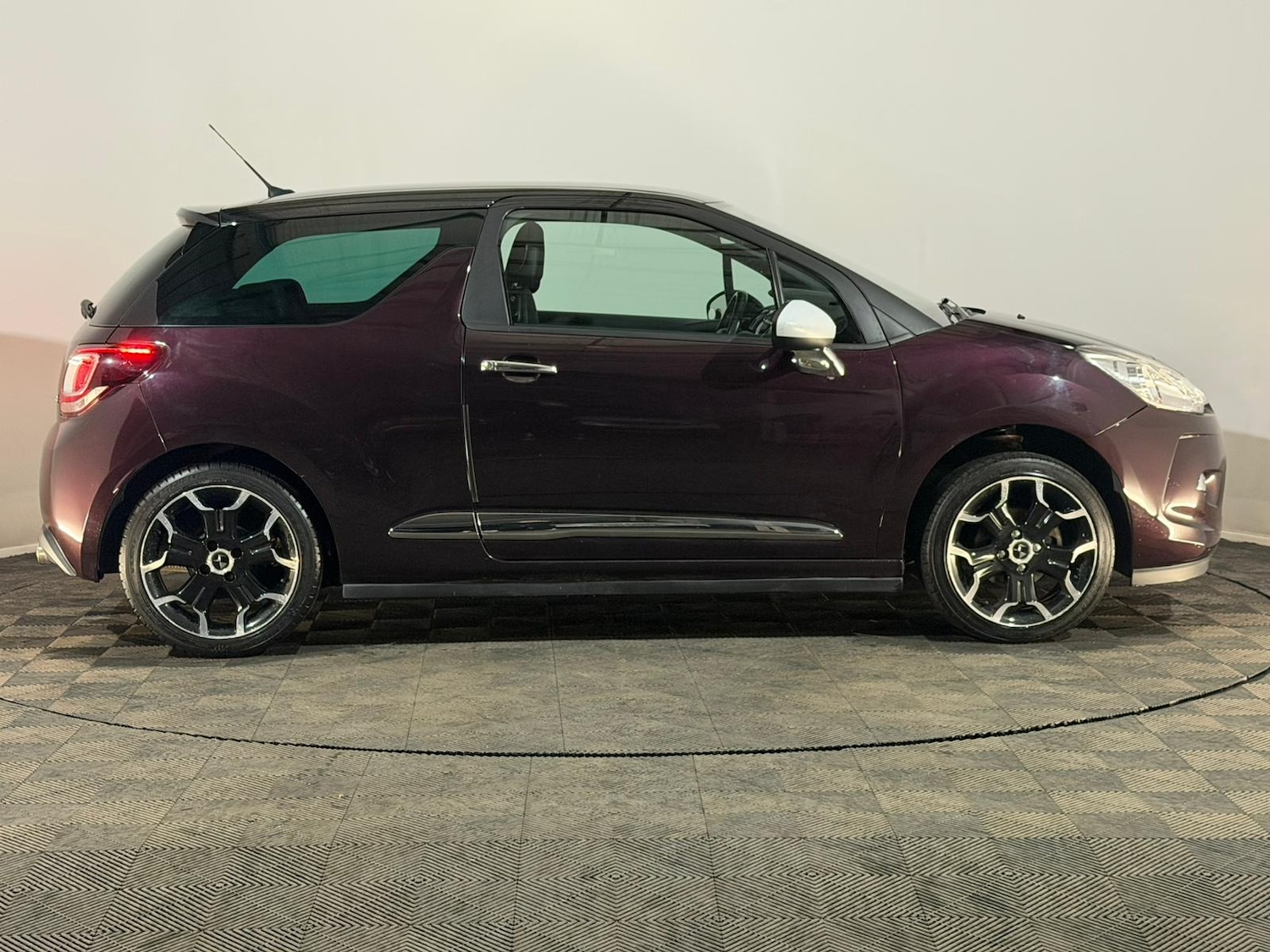 Used DS Automobiles DS 3 2015 for sale - 76494722: Photo 4