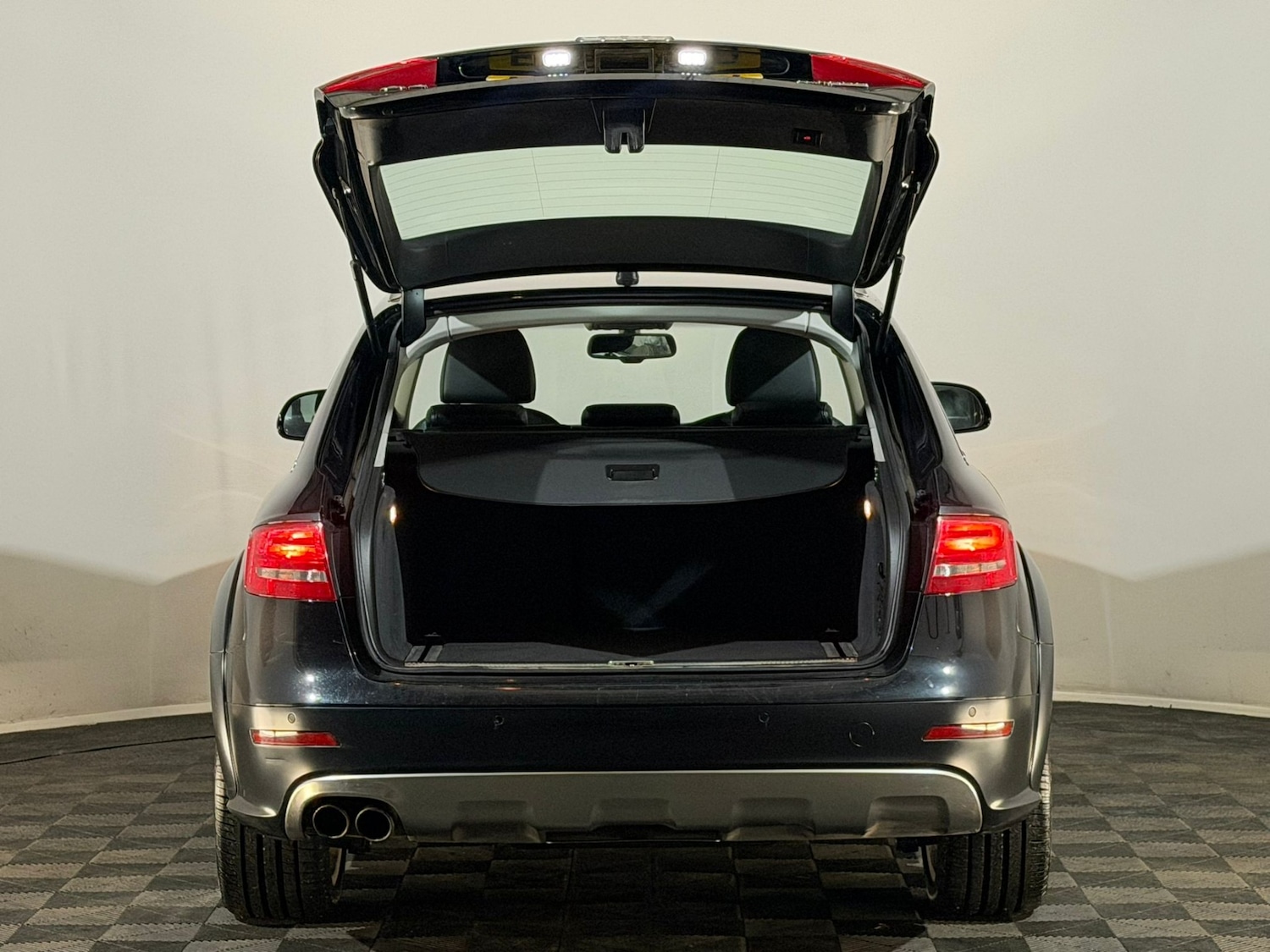 Used Audi A4 Allroad 2014 for sale - 77648238: Photo 8