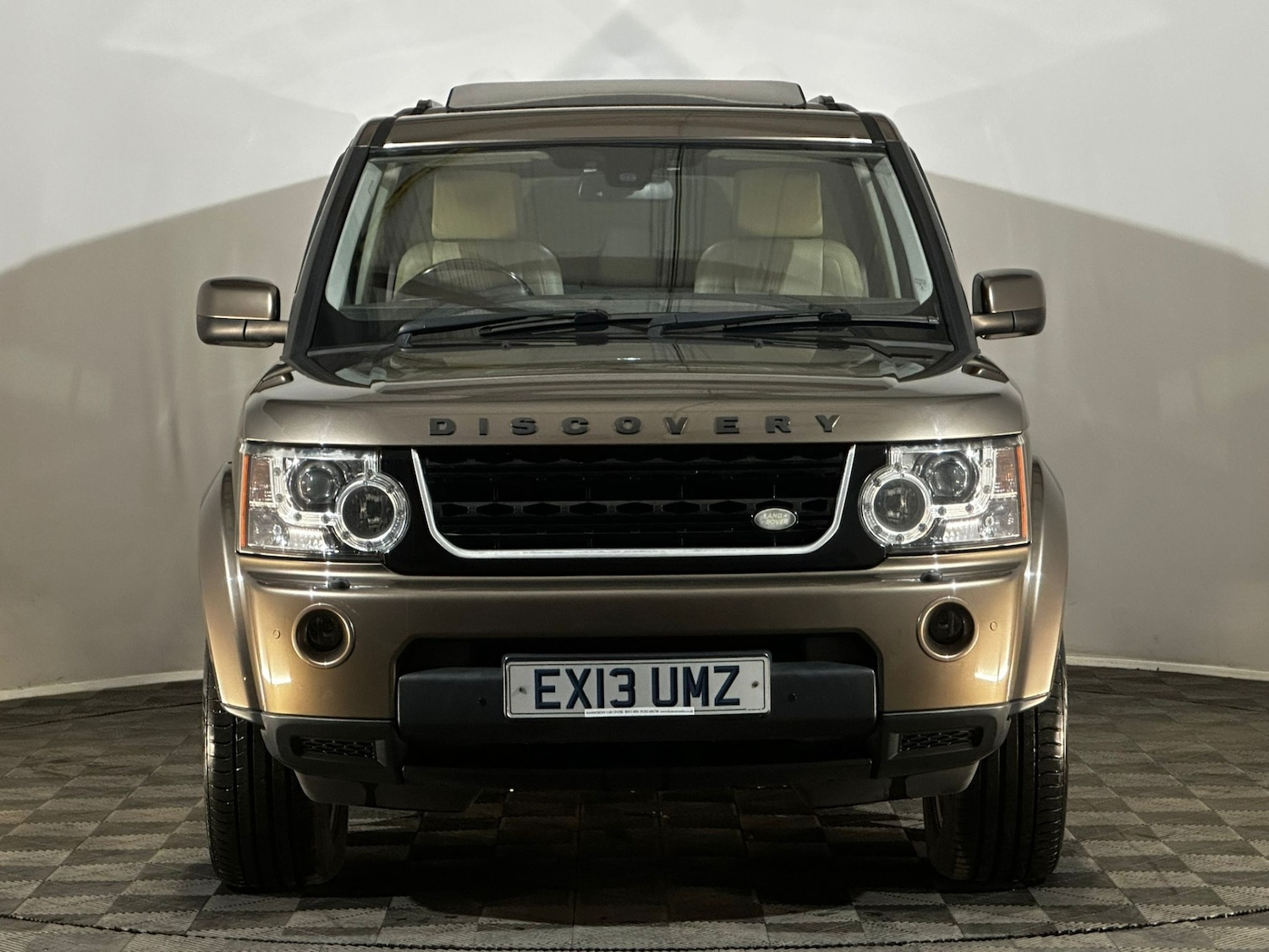 Used Land Rover Discovery 2013 for sale - 76046687: Photo 2