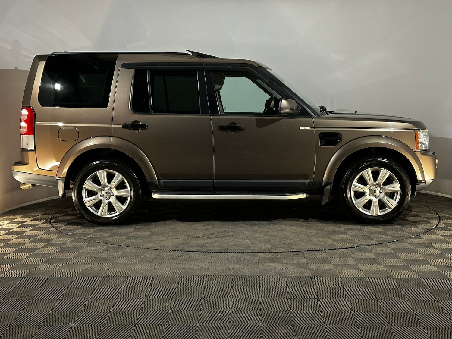 Used Land Rover Discovery 2013 for sale - 76046687: Photo 4
