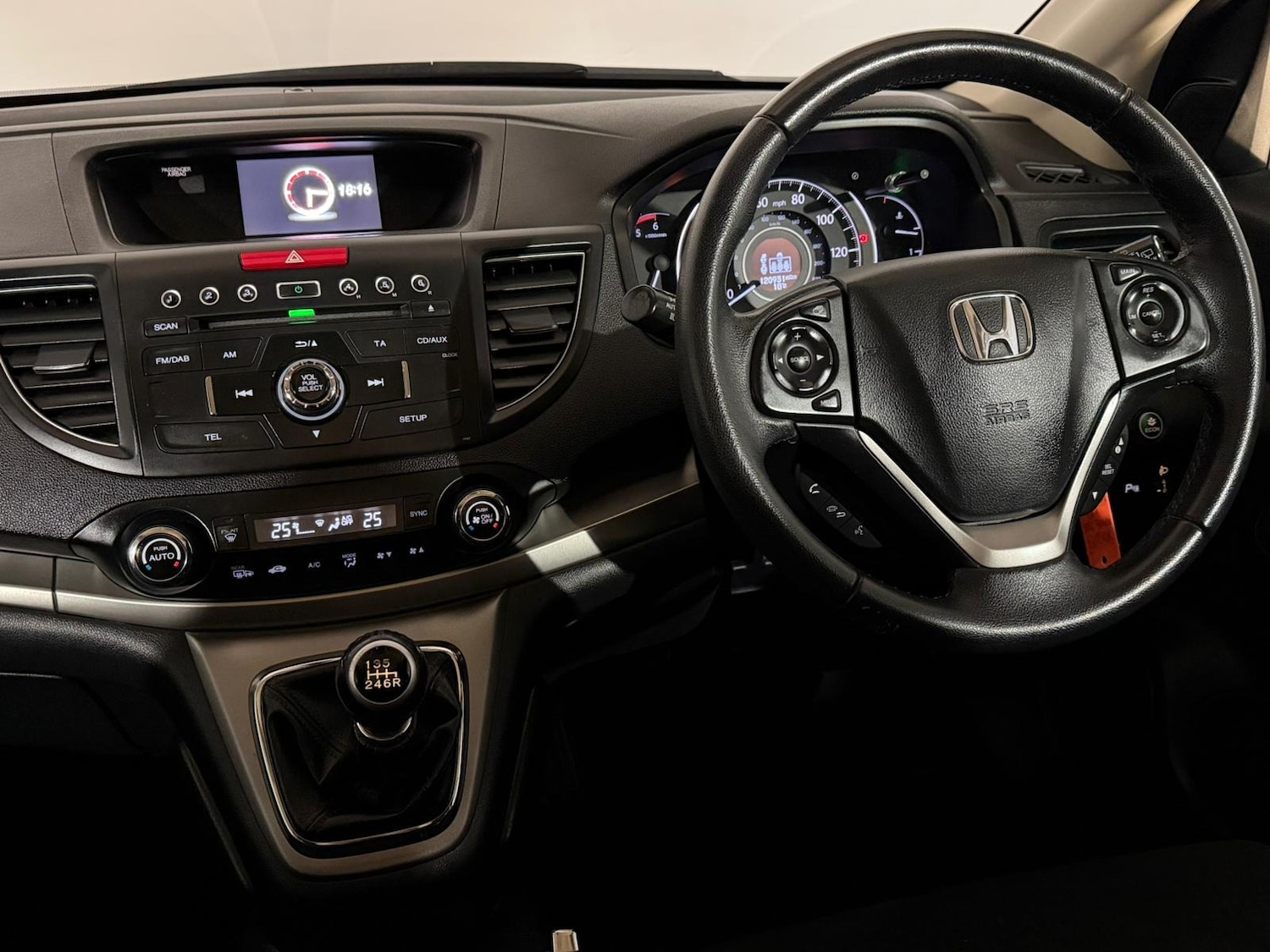 Used Honda CR-V 2015 for sale - 76128021: Photo 11