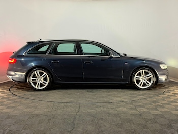 Used Audi A4 2014 for sale - 78885667: Photo