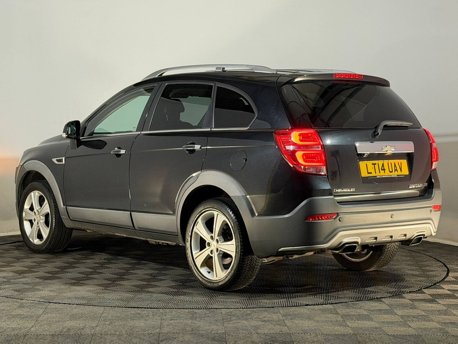 Used Chevrolet Captiva 2014 for sale - 76574695: Photo 9