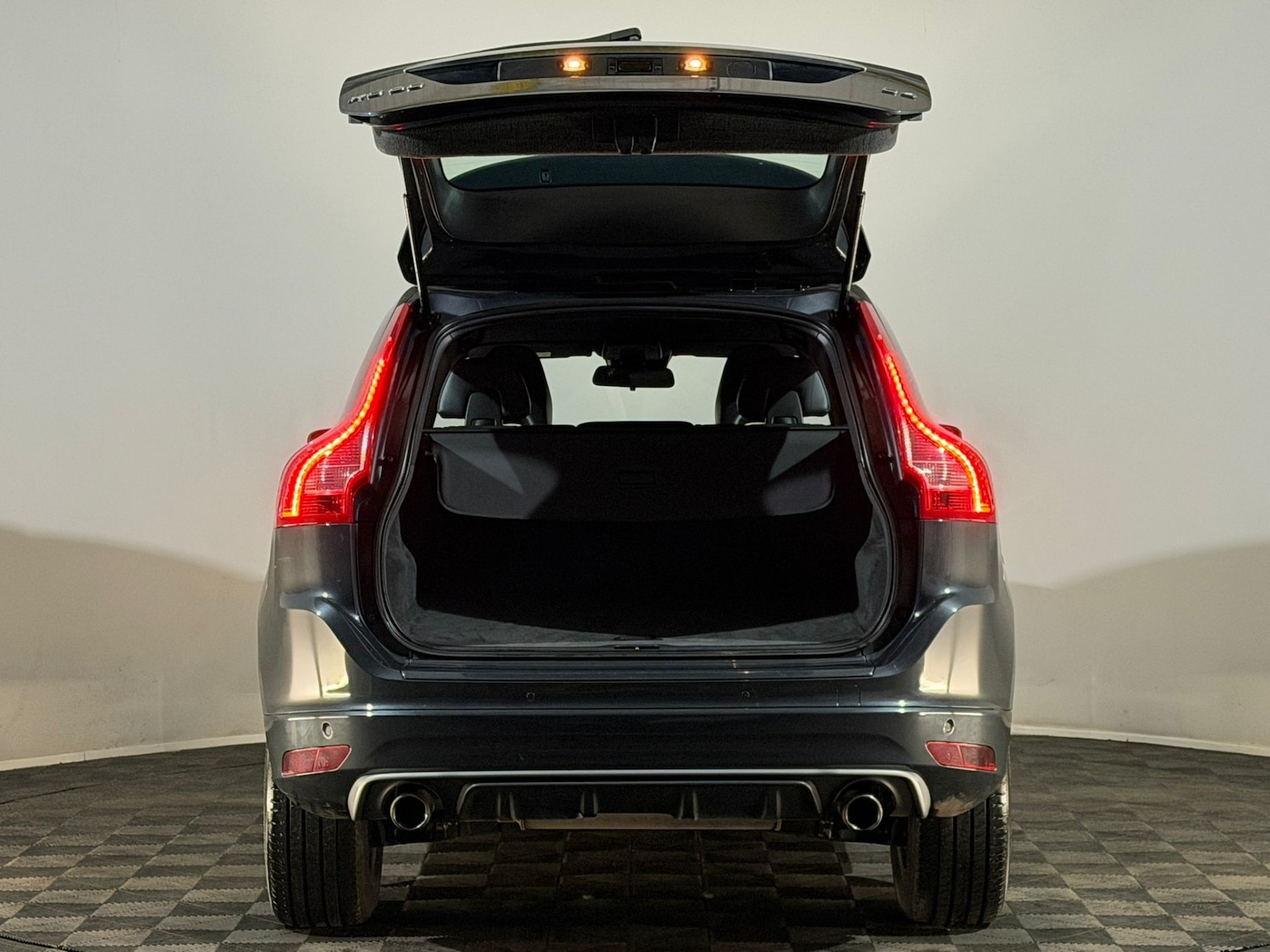 Used Volvo XC60 2014 for sale - 77420298: Photo 8