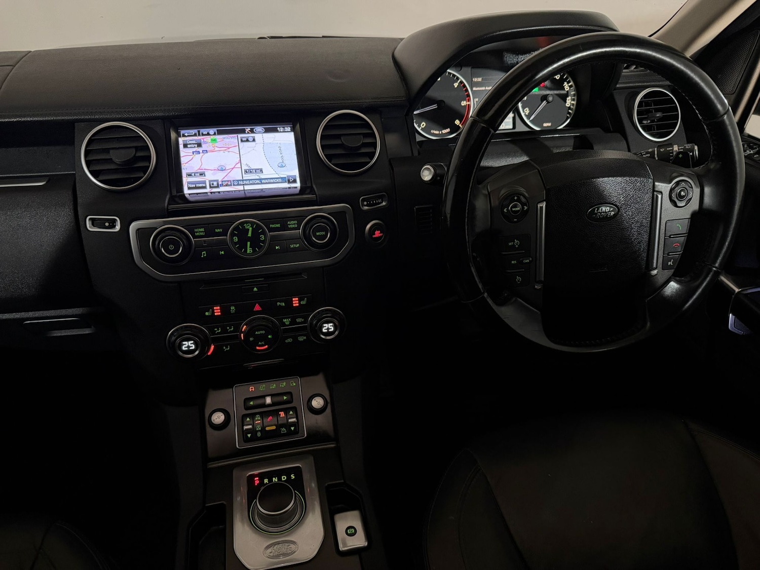 Used Land Rover Discovery 2012 for sale - 76344645: Photo 13