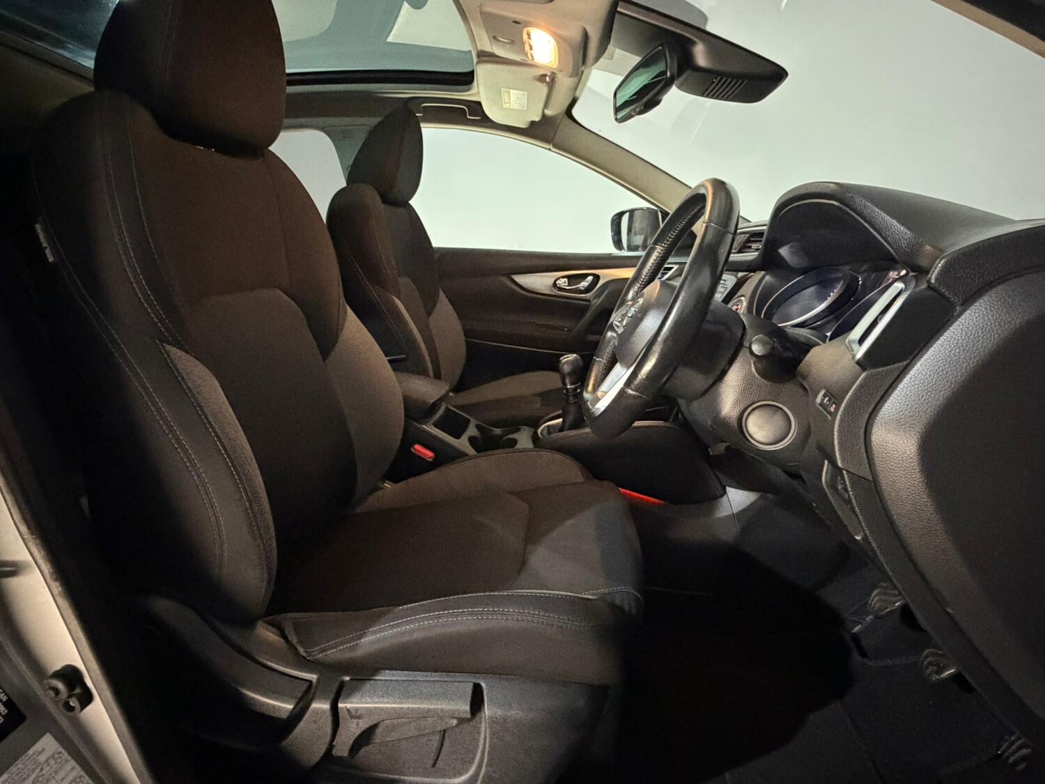 Used Nissan Qashqai 2018 for sale - 77673947: Photo 15