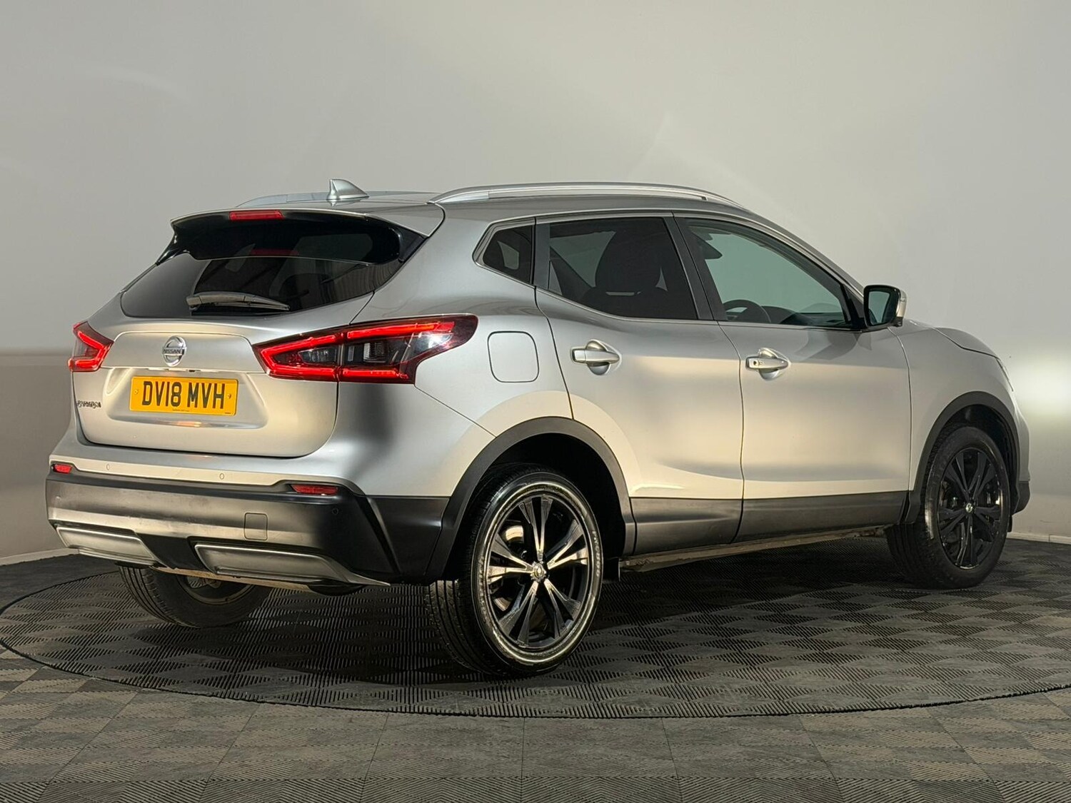 Used Nissan Qashqai 2018 for sale - 77673947: Photo 6