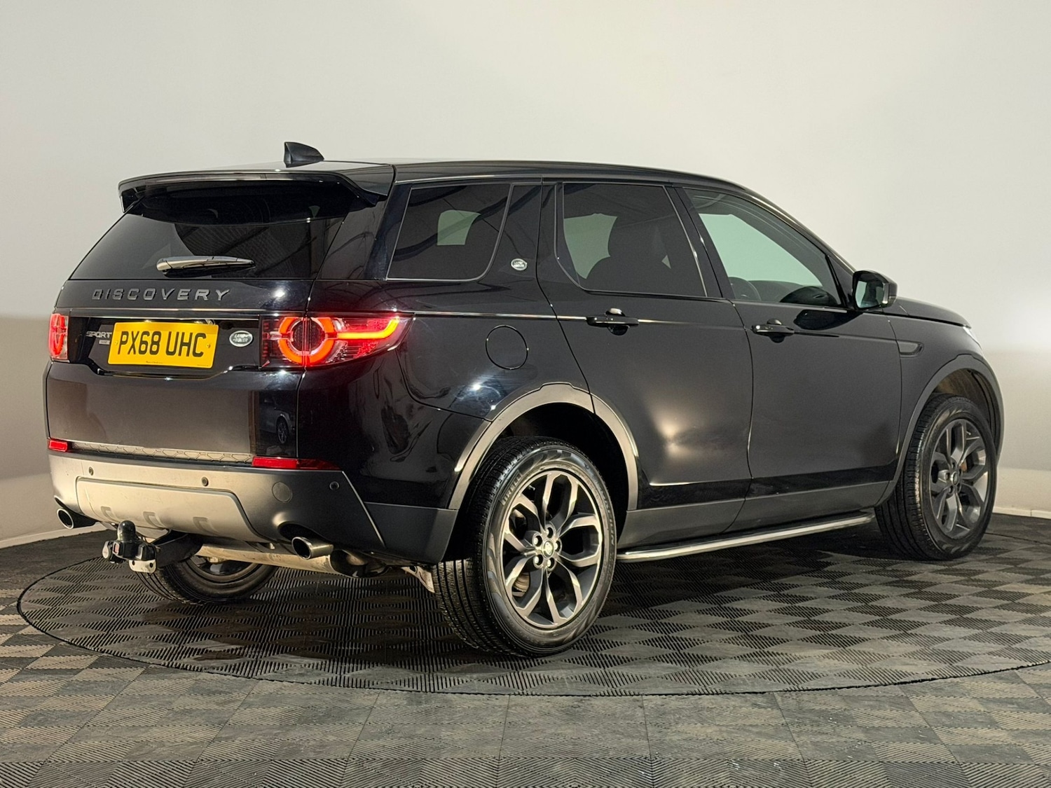 Used Land Rover Discovery Sport 2018 for sale - 77482199: Photo 6