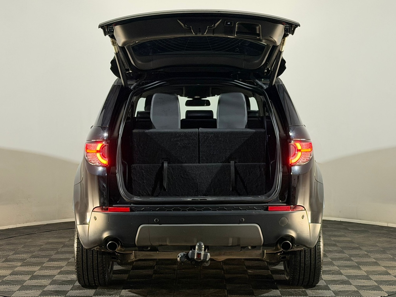 Used Land Rover Discovery Sport 2018 for sale - 77482199: Photo 8