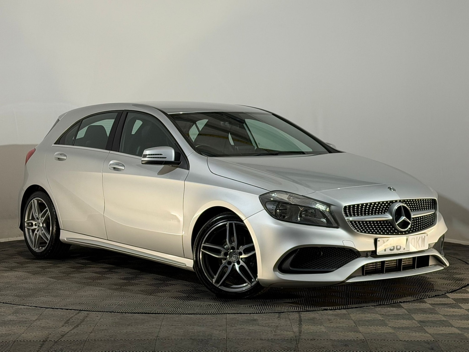 Used Mercedes-Benz A-Class 2017 for sale - 76703721: Photo 1