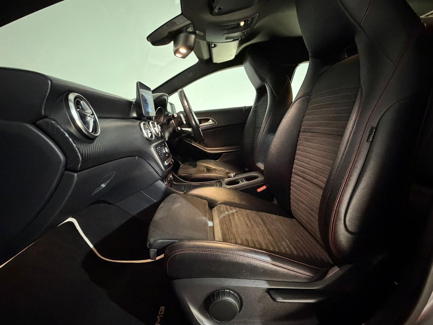 Used Mercedes-Benz A-Class 2017 for sale - 76703721: Photo 16