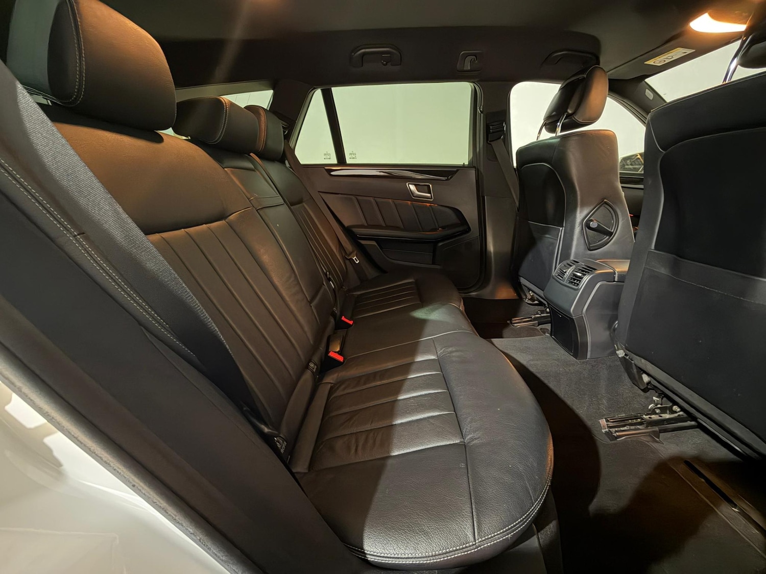 Used Mercedes-Benz E Class 2013 for sale - 77551882: Photo 18