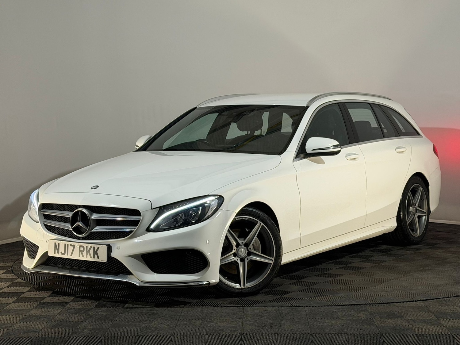 Used Mercedes-Benz C Class 2017 for sale - 76545497: Photo 3