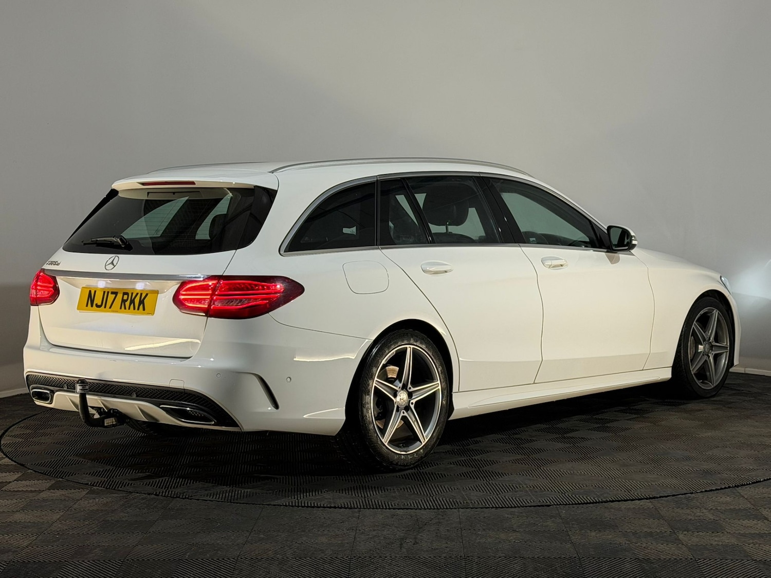 Used Mercedes-Benz C Class 2017 for sale - 76545497: Photo 6