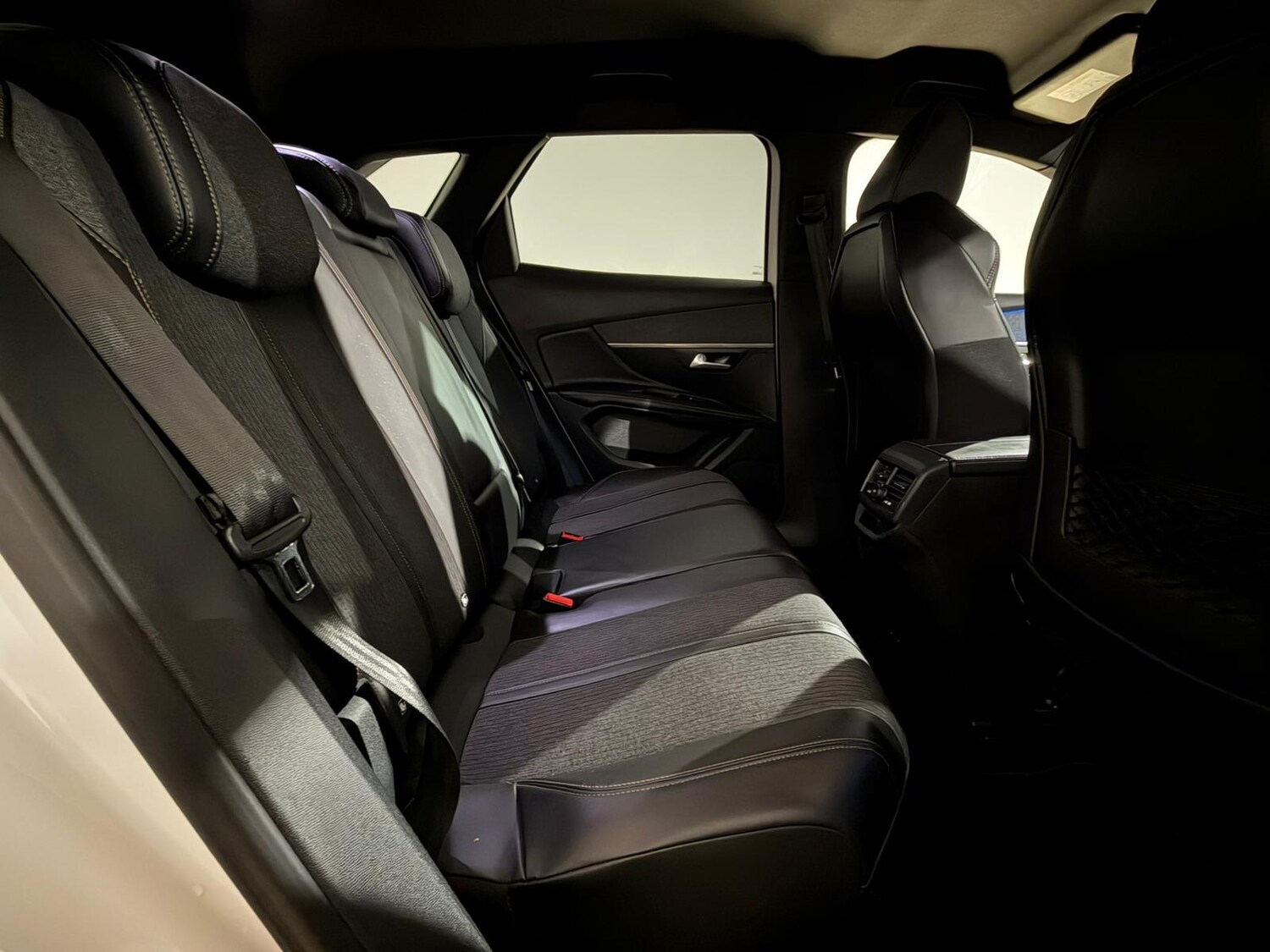 Used Peugeot 3008 2017 for sale - 77725913: Photo 18